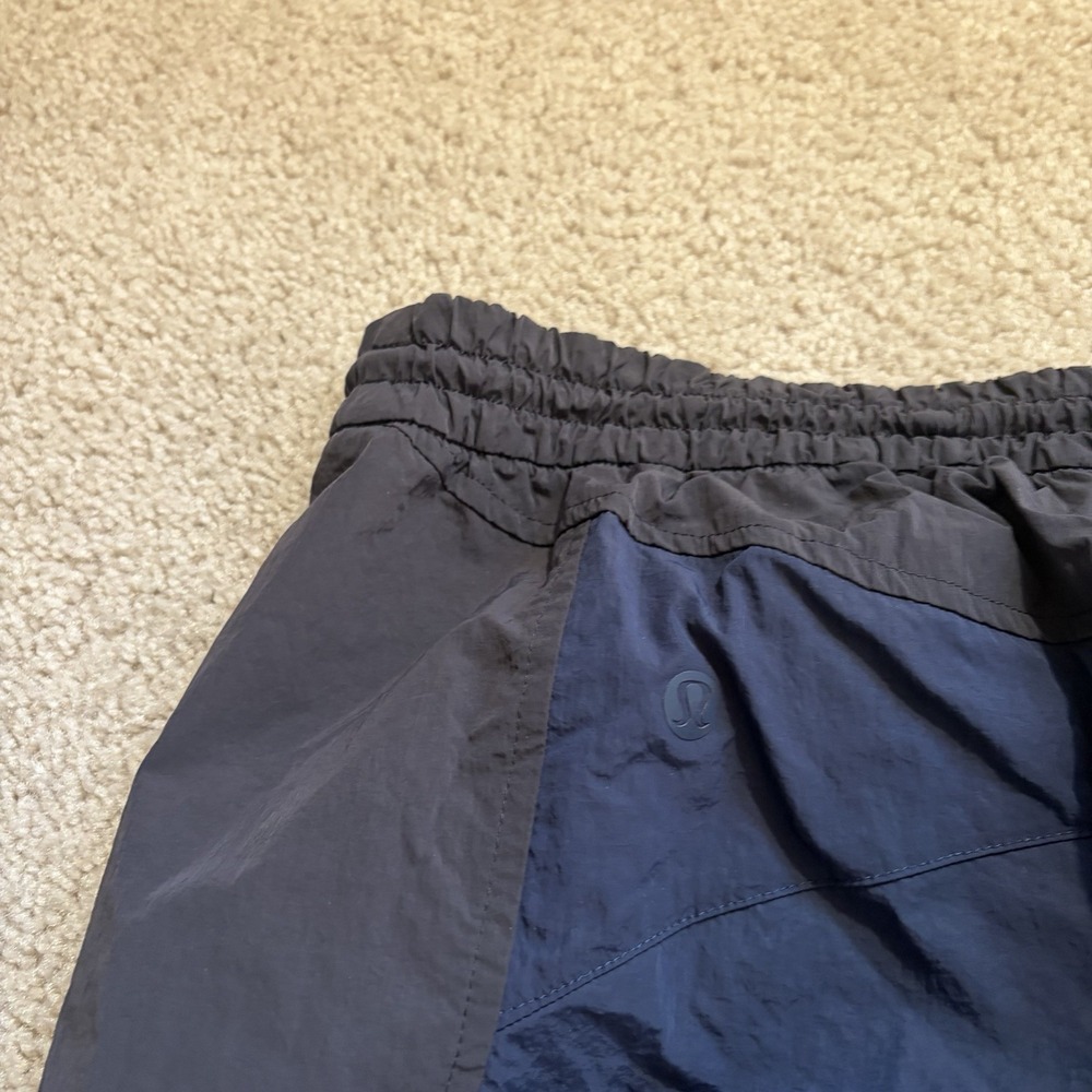 Lululemon Evergreen Track Pants Size 12 Black Navy LW5DNYS - Picture 10 of 12